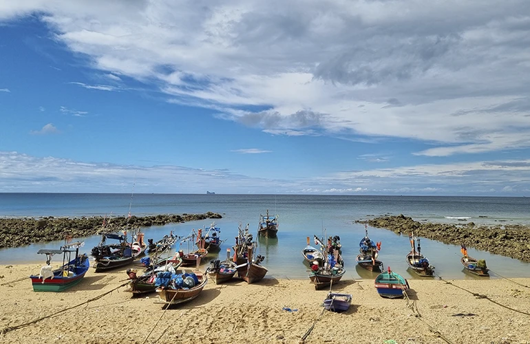 Barcas de pescadores en Koh Lanta